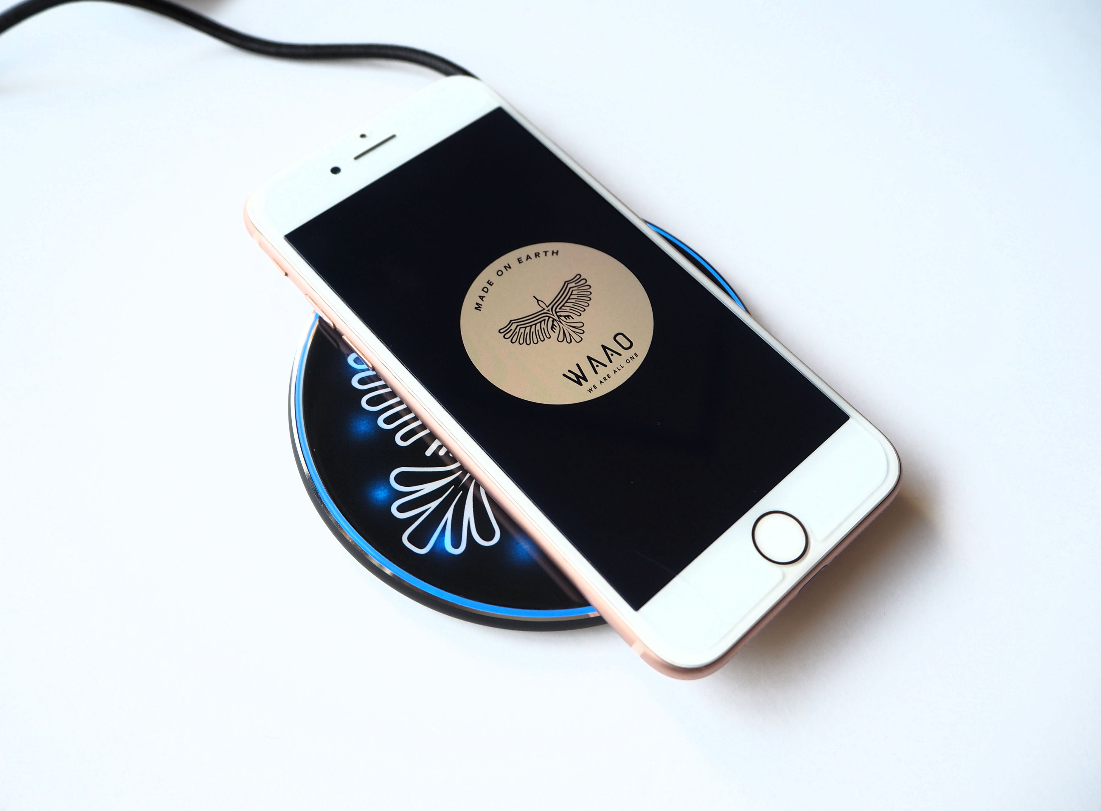 WAAO Black LED Wireless Charger